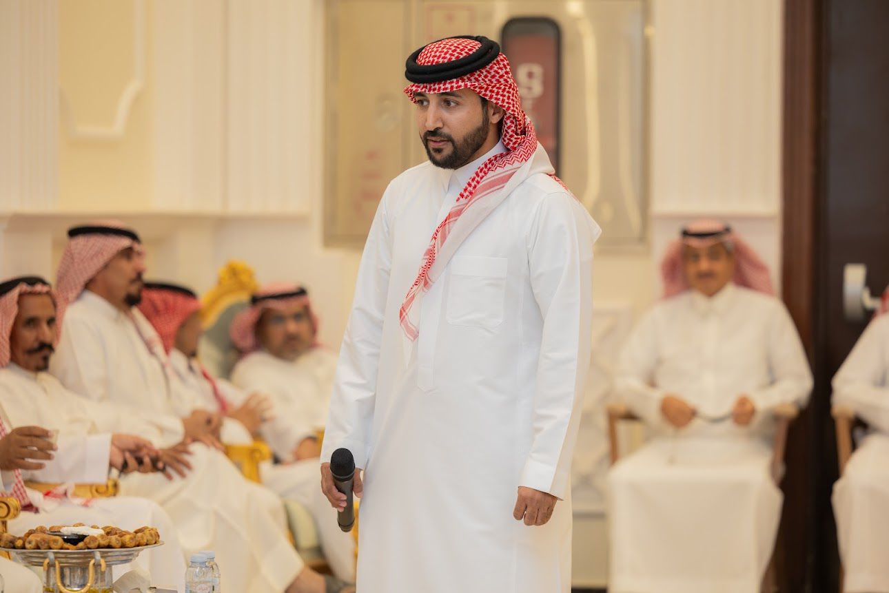 ناصر جازي الفوازي.. حضور اجتماعي صنعه القبول والبساطة وعشق التراث
