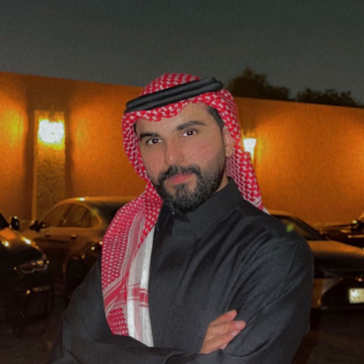 إبراهيم بن سعود… عينك على كل جديد في عالم التجارب